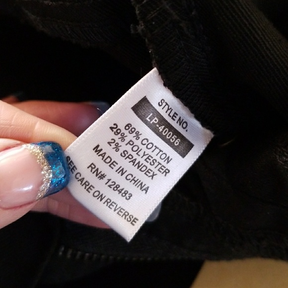 LACE IT UP Loretta Low Rise - Black Skinny Jeans - Picture 8 of 8